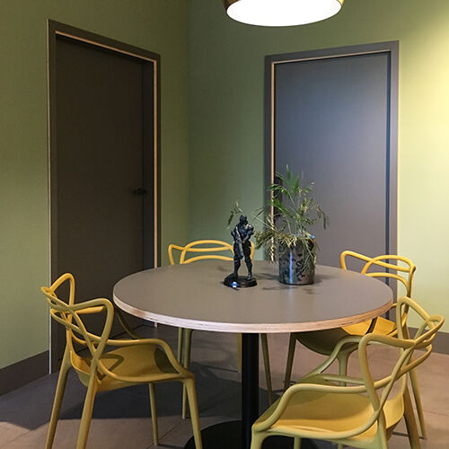 Edificio industriale degli anni 60 integralmente ristrutturato uffici