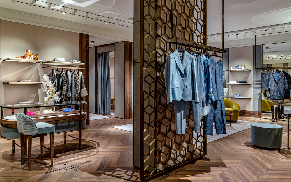 Kiton - MOSCA BARVIKHA LUXURY VILLAGE