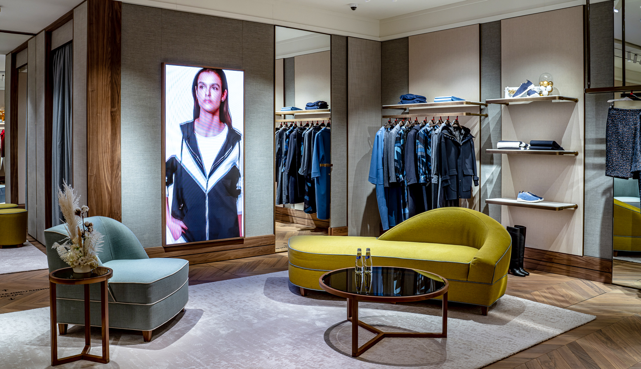 Kiton - MOSCA BARVIKHA LUXURY VILLAGE