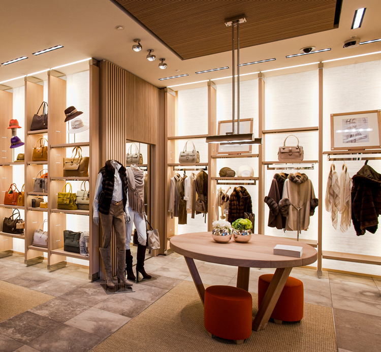 Loro Piana - HILTON PLAZA
